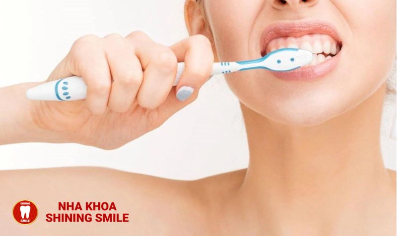 Khắc Phục Tình Trạng Niềng Răng Bị Chìa: Nguyên Nhân và Giải Pháp