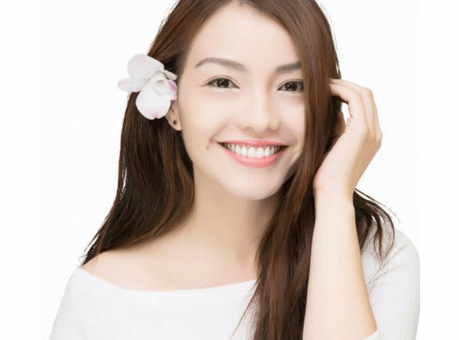 Công nghệ VIVA ULTRATHIN mang đến cho bạn hàm răng trắng đều